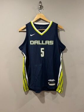 Nike Dallas Wings Explorer Edition Dri-FIT WNBA Victory Basketball Jersey
